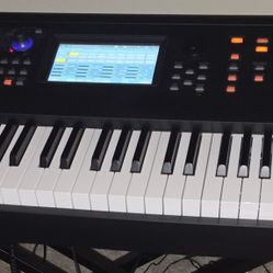 Yamaha MODX8+ Keyboard