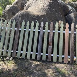 Picket Fence reclaimed Wood