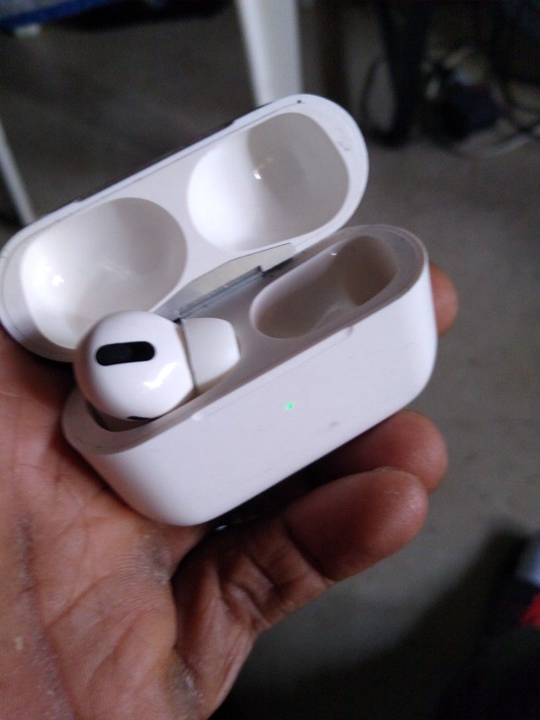 Air Pods Pro , With Left Ear Only ..