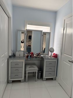 Vanity