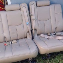 2006 Cadillac Third Row Seats