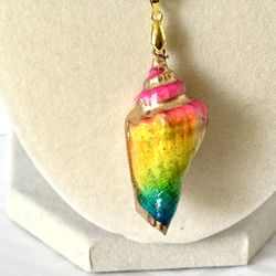 Seashell Pendant Necklace 