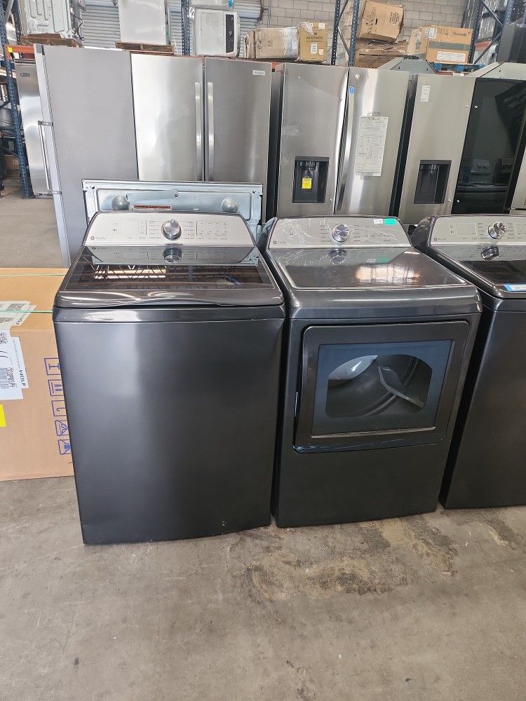 GE Top Load Washer and Electric Dryer New