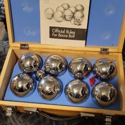 Vintage Bocce Ball Set