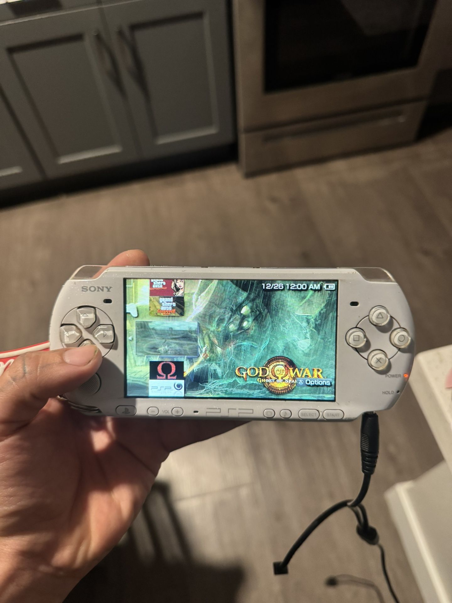 PSP 3000 main image 2