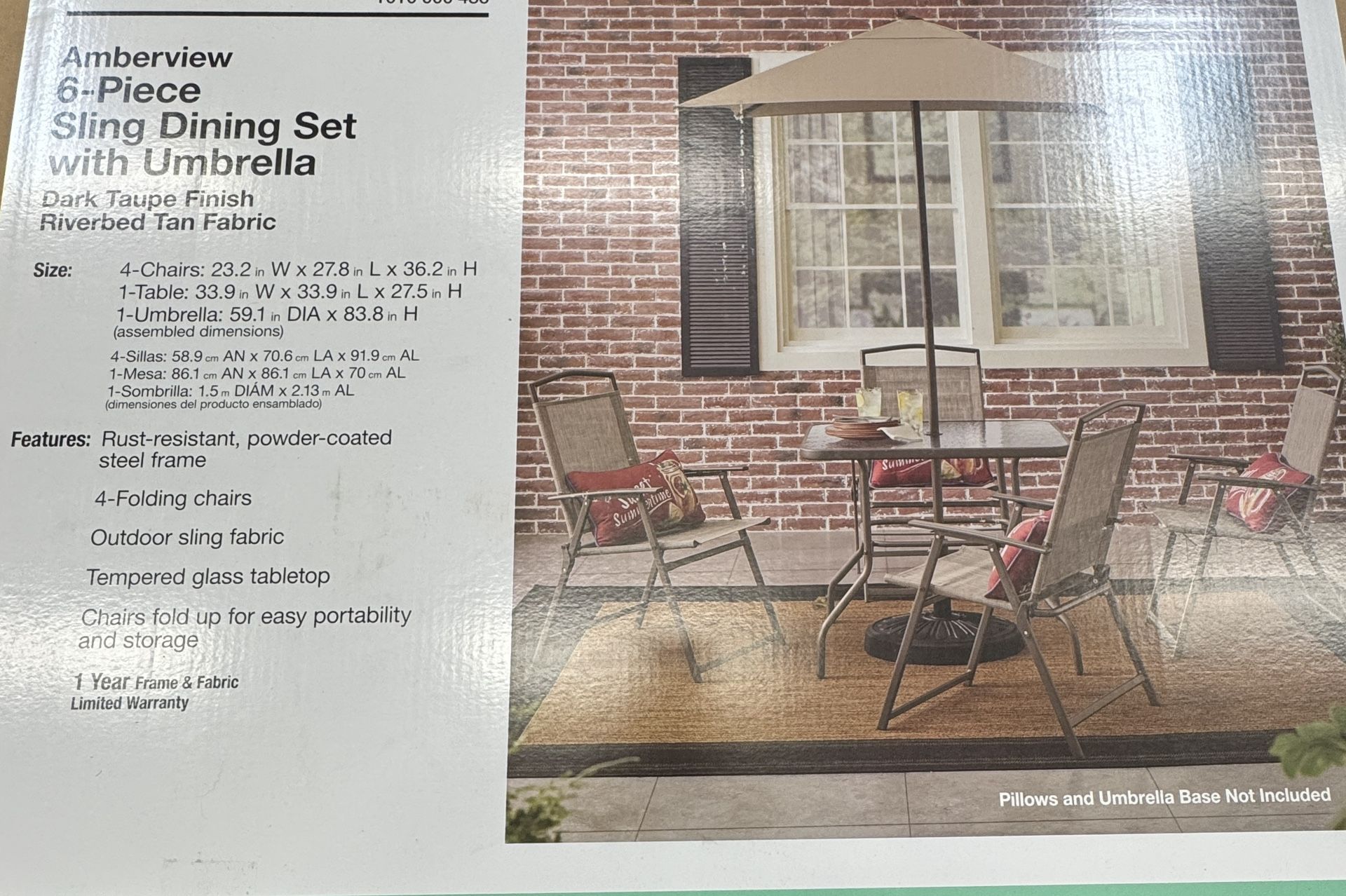 Beautiful Complete Patio Set!