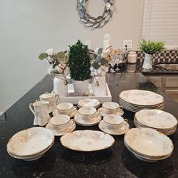 33 Piece WARWICK APPLE BLOSSOM China