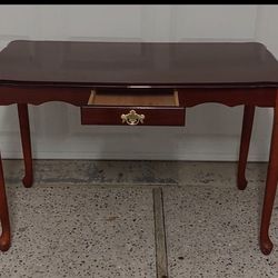 Wall   / wood Table 