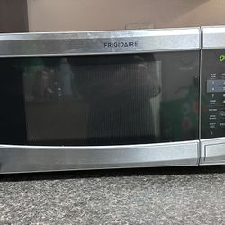 Frigidaire Microwave