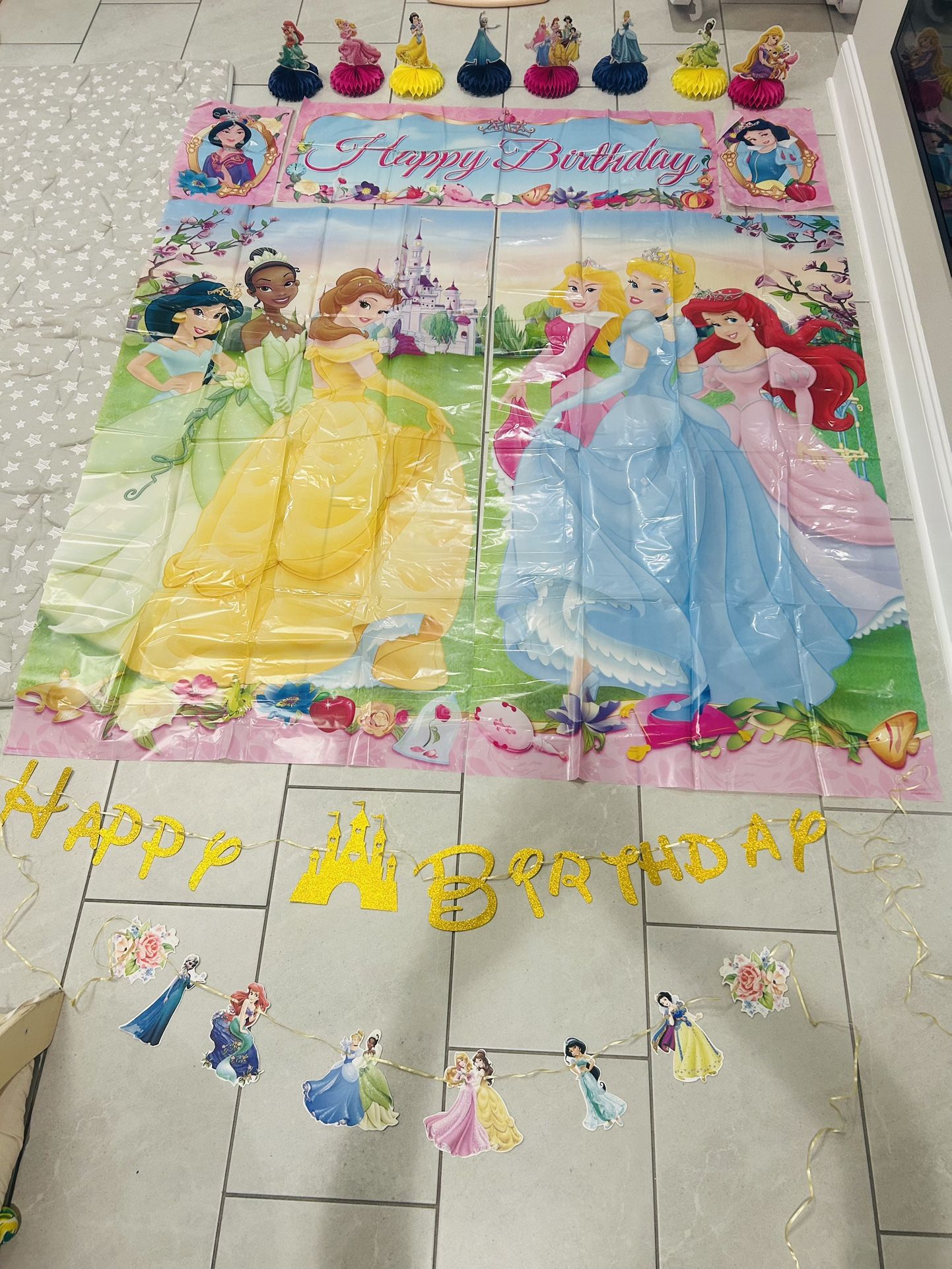 Disney princesses party decorations