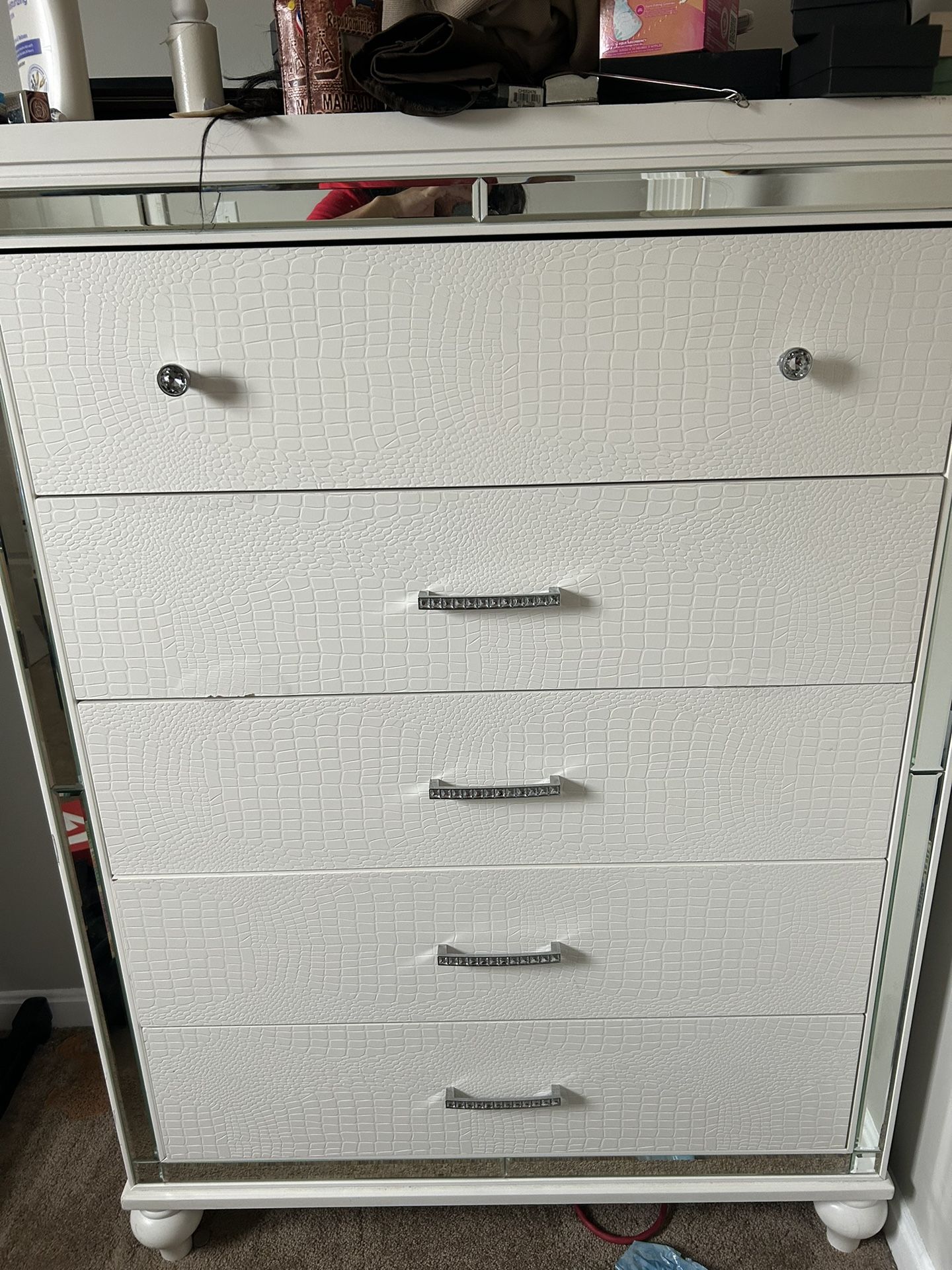 BEDROOM SET FOR SALE