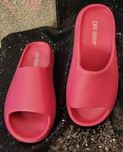 Hot Pink Pillow Slide 