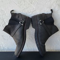 Teva Womens boots