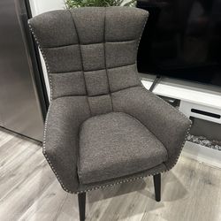 Accent Chair 