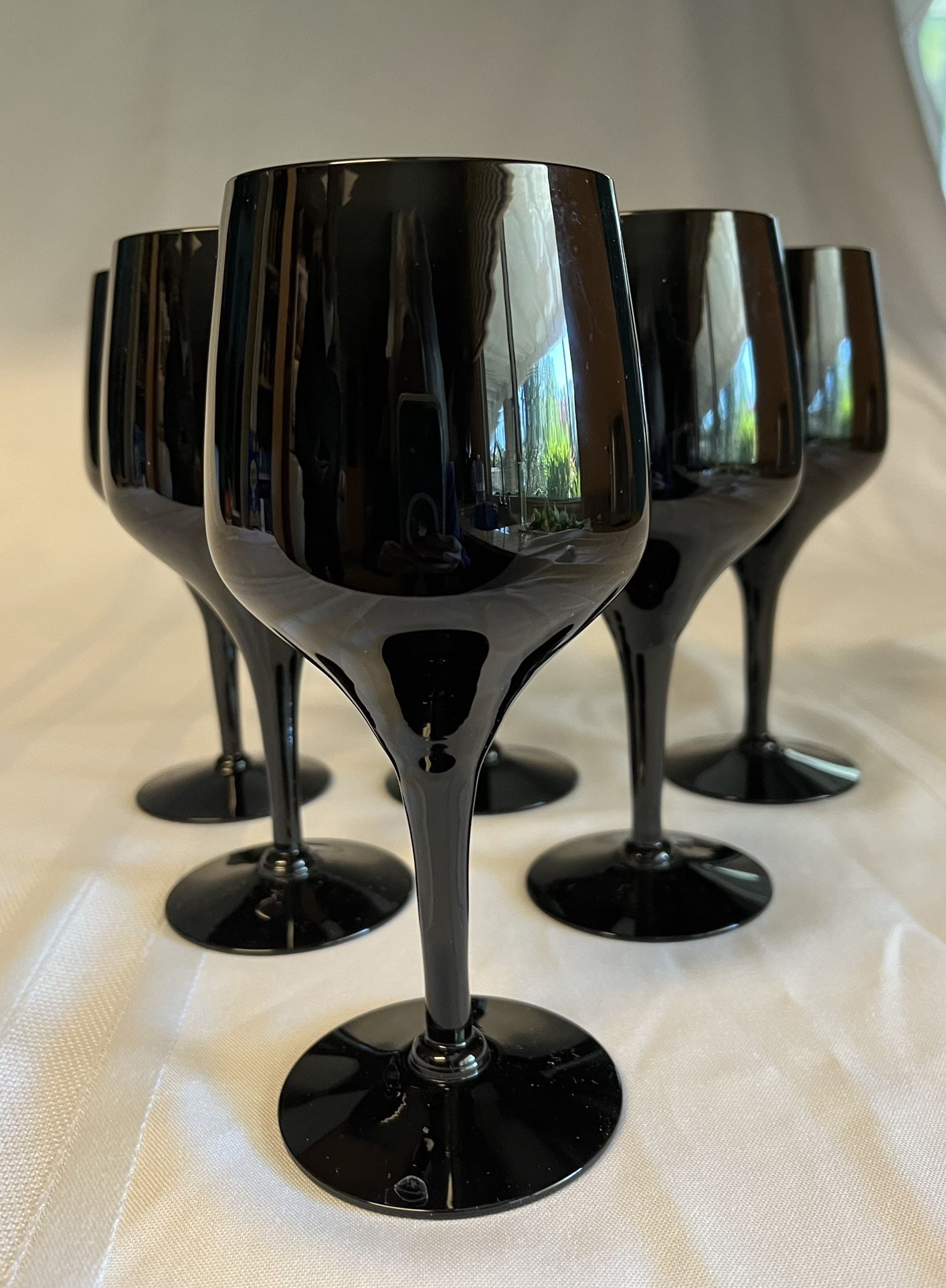 MCM Ebony Tulip Stemware Glasses (6)