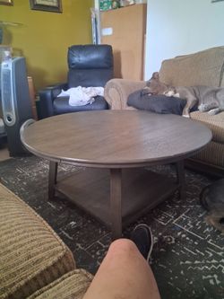 Round coffee table