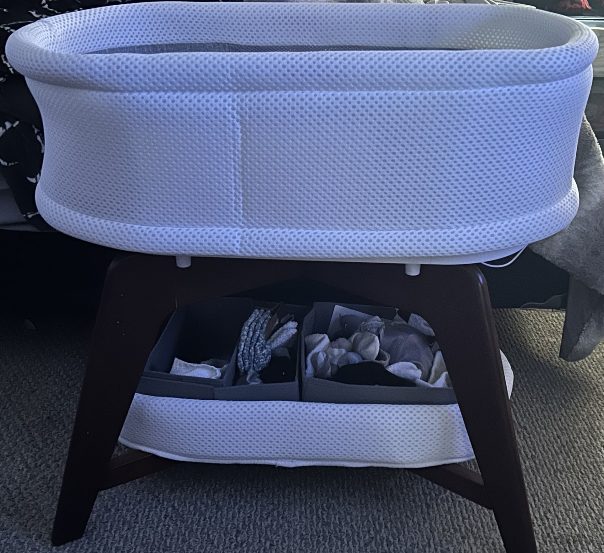 Tru Bliss Smart Bassinet
