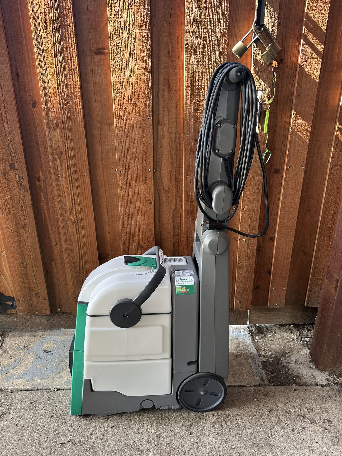 Bissell Big Green Carpet Cleaner