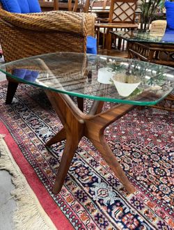 Mid Century Vintage PEARSALL TABLE