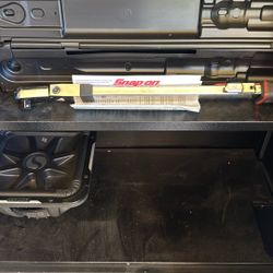 Snap on torque wrench