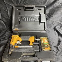 Bostitch Magnesium BT200 18 Gauge Brad Nailer w/Hard Case! Works great