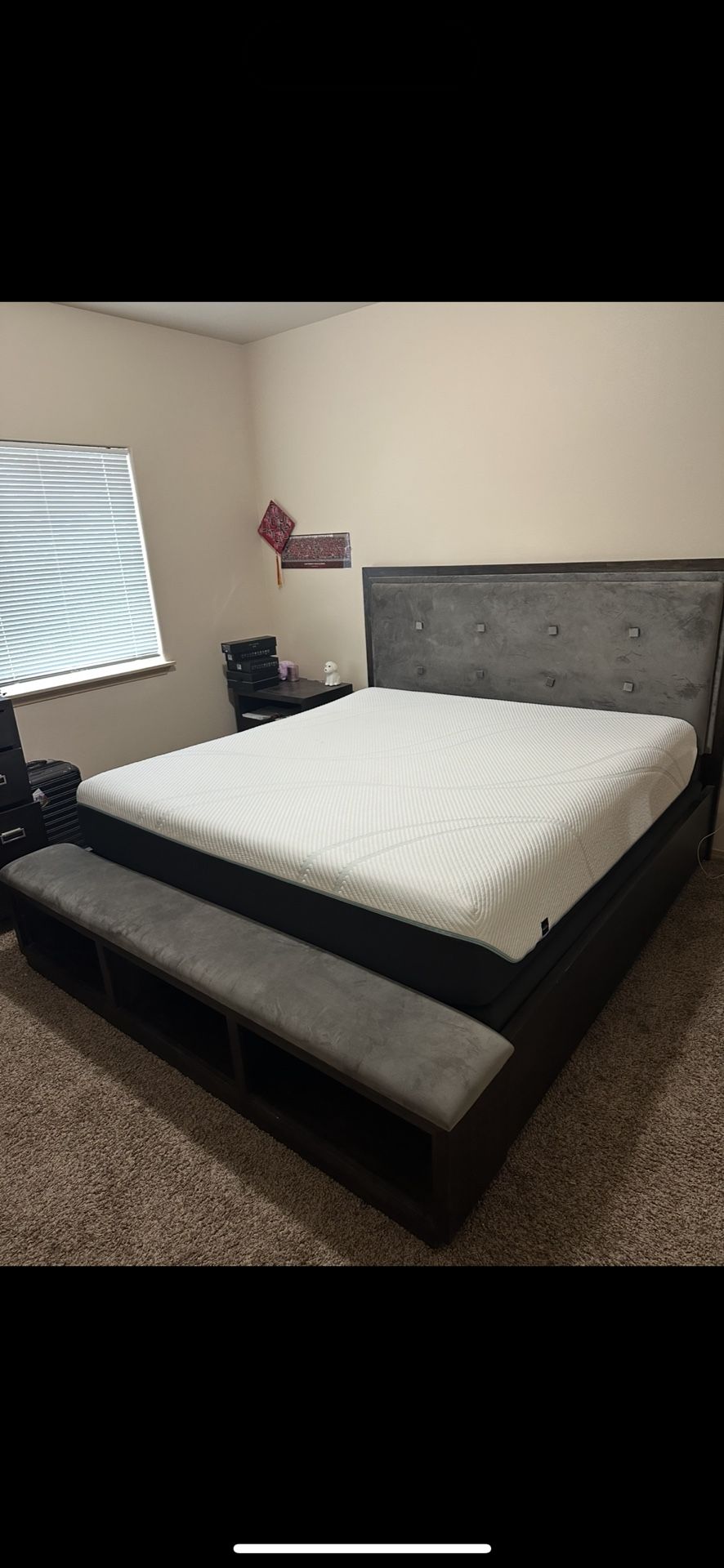 King Bed With Mattress
