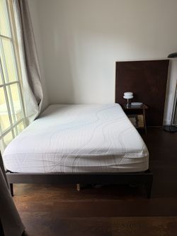 Queen Bed Frame And Queen Mattress