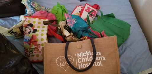 Reusable shopping bags