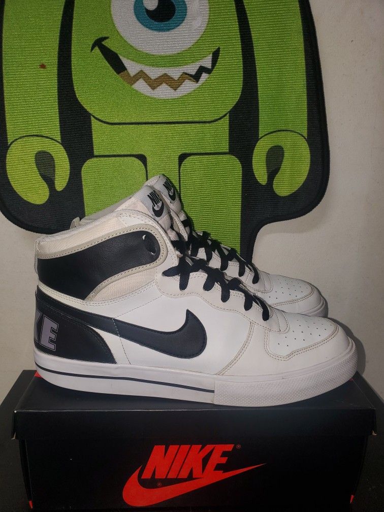 Nike Vandal High. Size 9 Men's