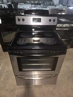 Electric Stove 🚚 FREE DELIVERY AND INSTALLATION ➡️