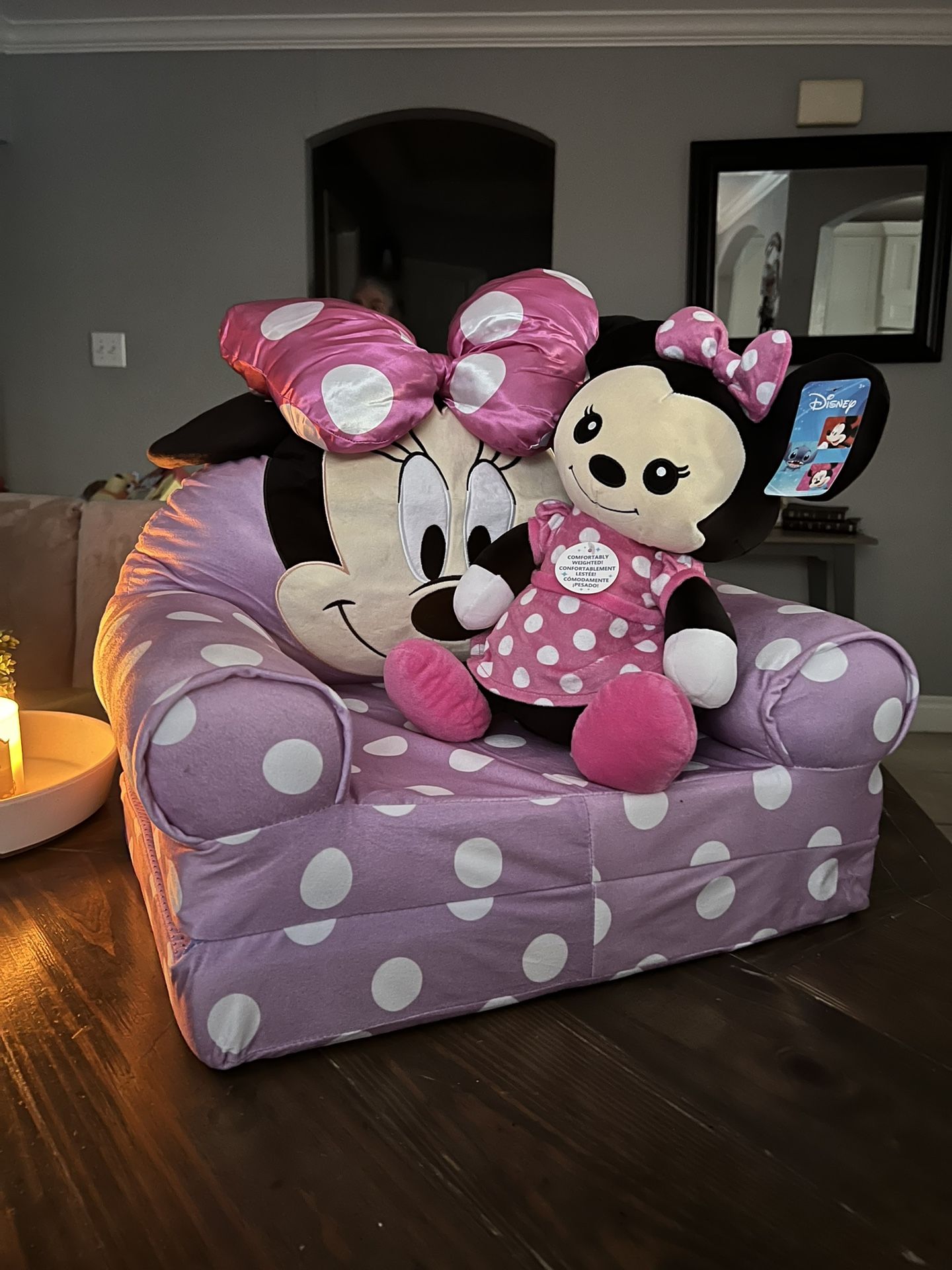 Minnie Mouse Flip out Chair