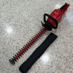 Milwaukee Fuel M18 hedge bush trimmer