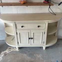Kitchen/Dining Room Hutch
