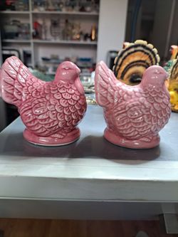 Rose pink ceramic turkey salt shakers