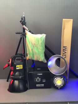 EOS R100 Mirrorless with 18-45mm, GVM LED Soft Light LS-p80s 2 Kit  and  5X7  Green Screen Bundle