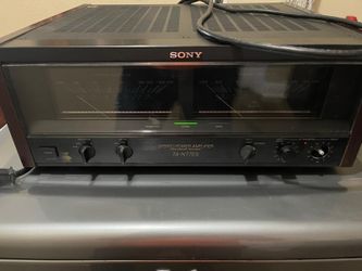Stereo power amplifier. SPONTANEOUS TWIN DRIVE.