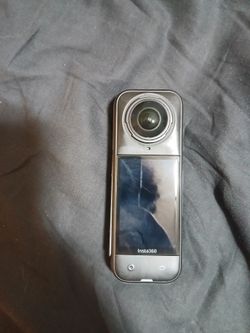 Insta360 X5