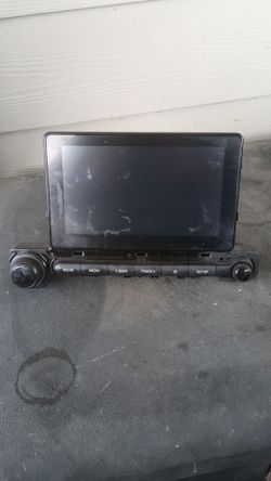 2023 Hyundai Venue Radio and temperature controls
