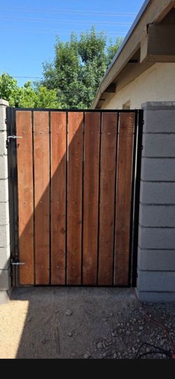 Gate door
