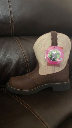 Cowgirl Boots brand new size 9/12