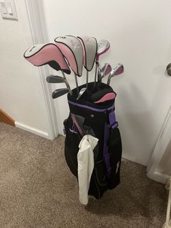Women's Wilson Hope Graphite Golf Set With Wilson Hope Cart Golf Bag in Great Condition