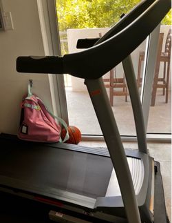 Sunny Health & Fitness SF-T7 Treadmill