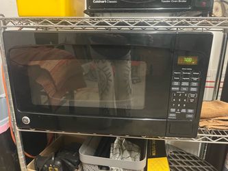 GE Profile 2.0 cu ft1200 watt countertop microwave