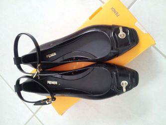 Fendi flat shoes