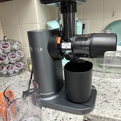 Ninja NeverClog Cold Press Juicer