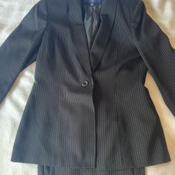 Woman’s Pant Suit