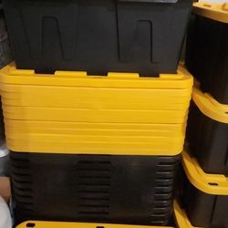 10 Plastic Containers