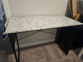 Computer table