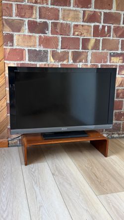 Sony Bravia 40” LCD TV