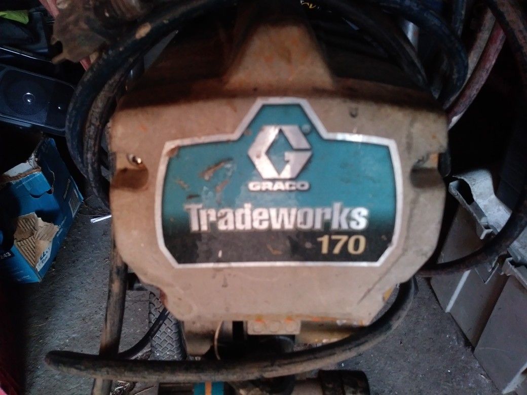 GRACO TRADEWORKS 170 AIRLESS PAINT SPRAYER(notworking) for Sale in